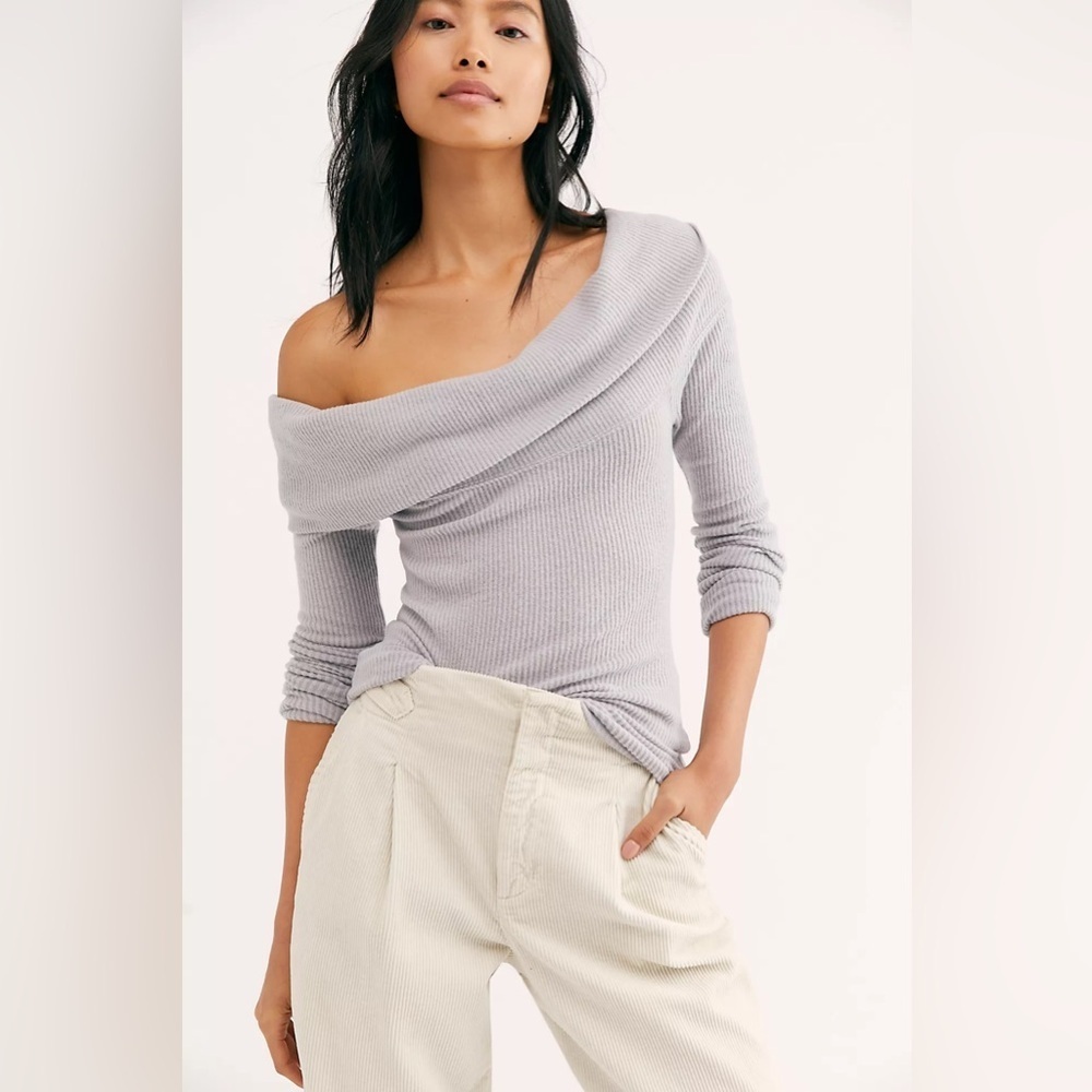NWOT Free People Snow Bunny Long Sleeve Top Grey Small E39